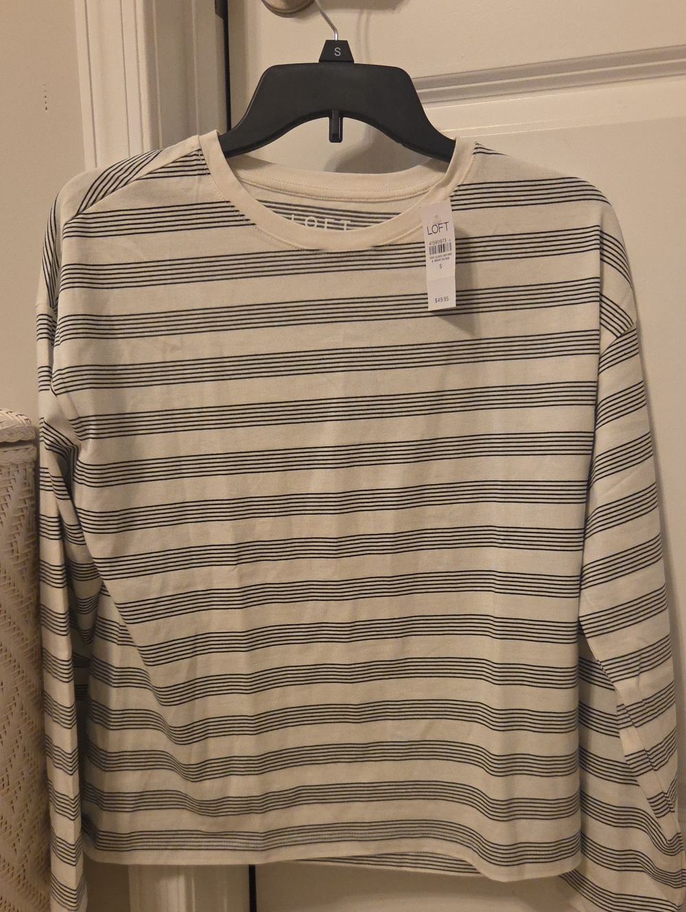 NWT LOFT Striped Long-Sleeve Crewneck in Off White & Black - Sz SMALL